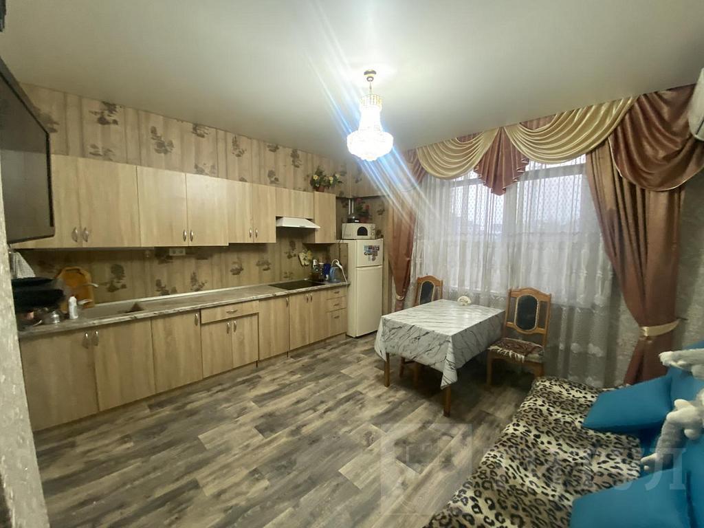 трехкомнатная квартира, район  Фото 9
