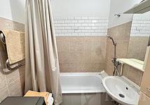 Thumb medium 6dc2a0ef85c2127257238bd9e3673011