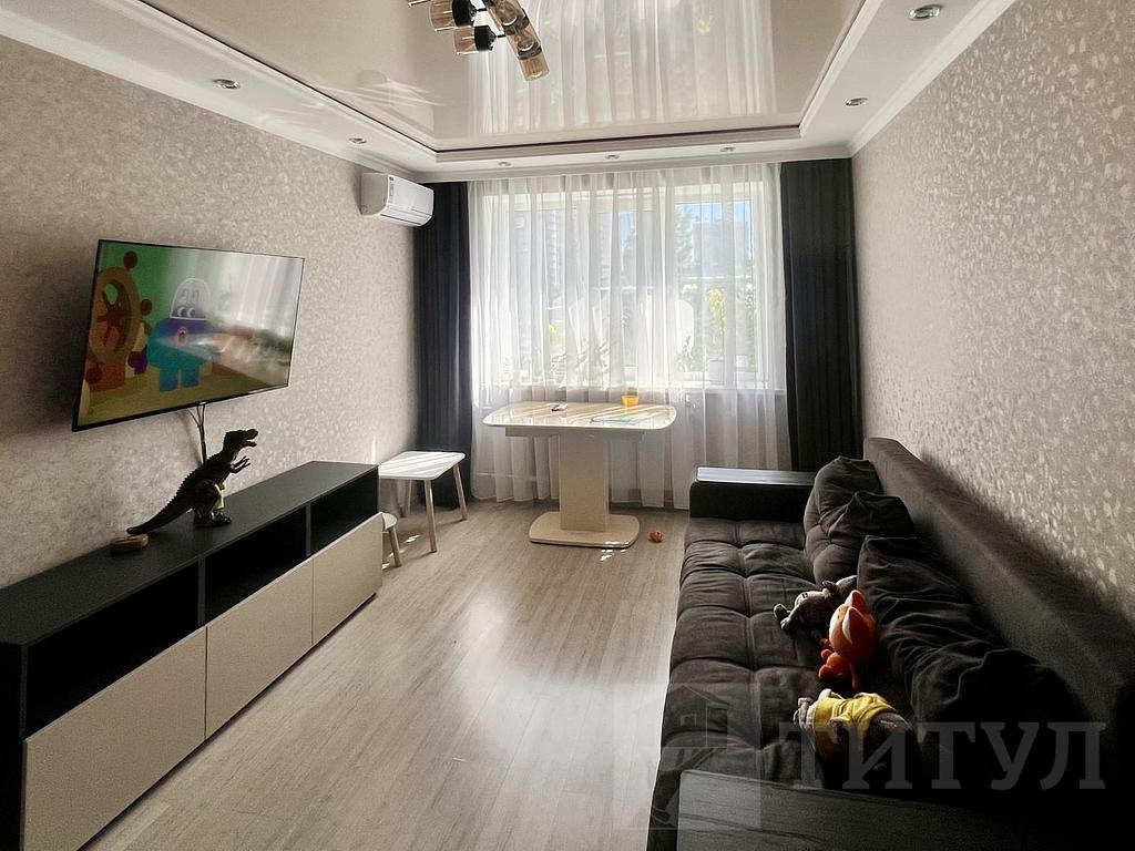 трехкомнатная квартира, район  Фото 1