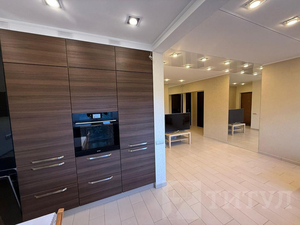 трехкомнатная квартира, район  Фото 23