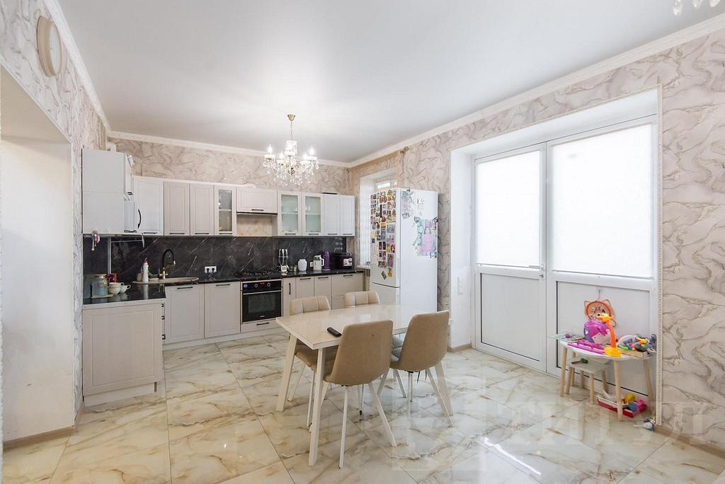 трехкомнатный домрайон Фото 9