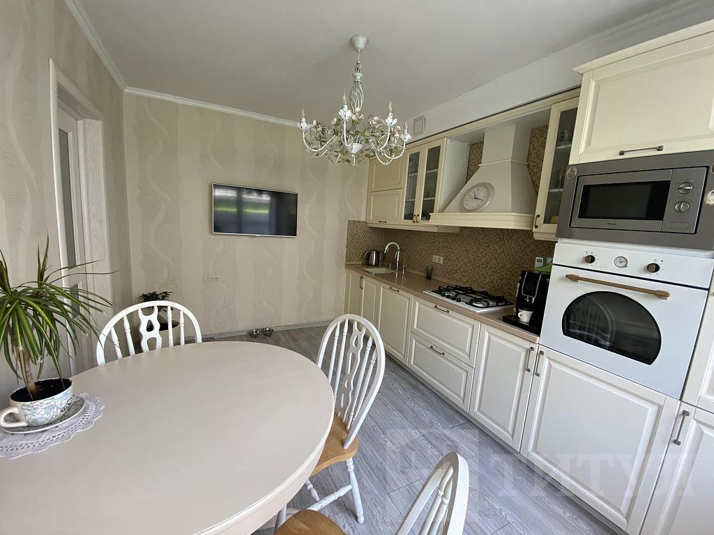 пятикомнатный домрайон ул. Тренева Фото 2