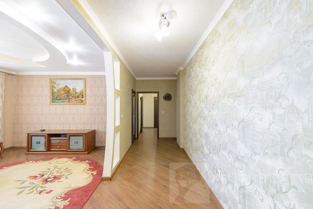 трехкомнатная квартира Центр, район  Фото 8