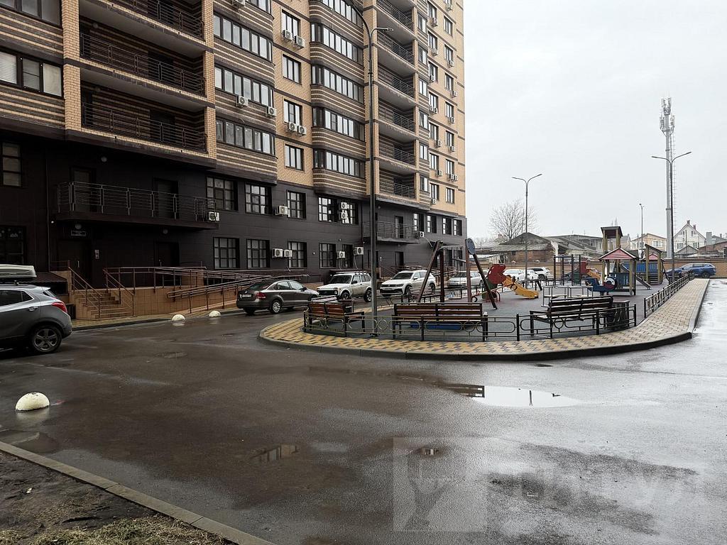 трехкомнатная квартираСельмаш, район  Фото 2