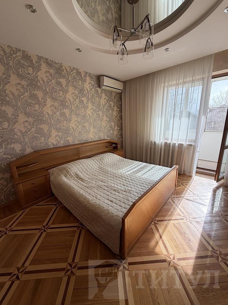 четырехкомнатная квартира, район  Фото 12