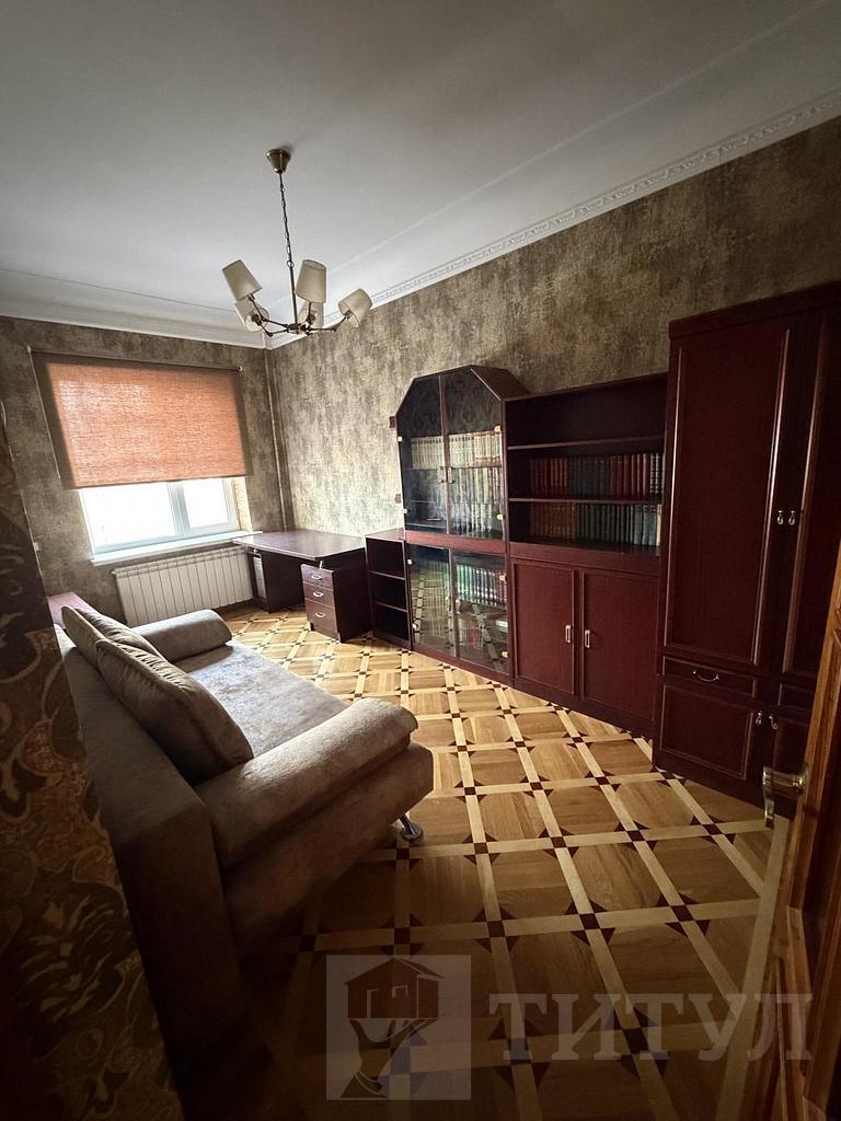 четырехкомнатная квартира, район  Фото 4