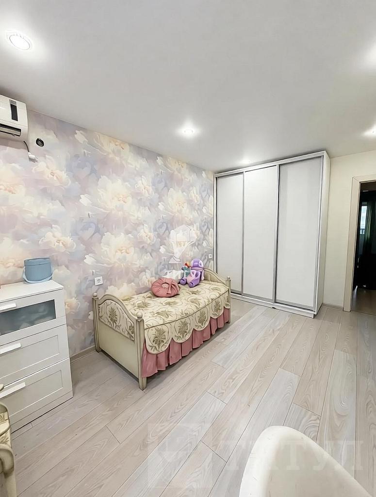 трехкомнатная квартираСуворовский, район Фото 10