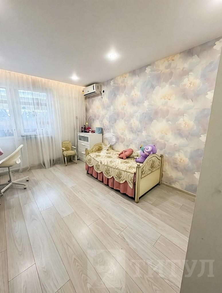 трехкомнатная квартираСуворовский, район Фото 9