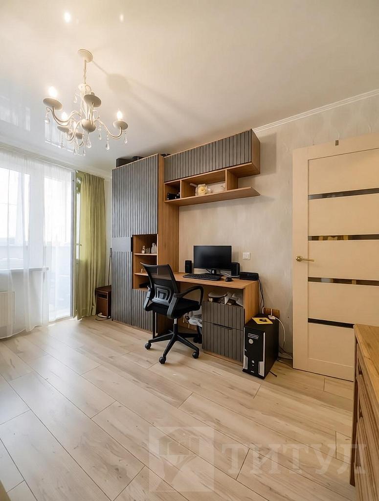 трехкомнатная квартираСуворовский, район Фото 7