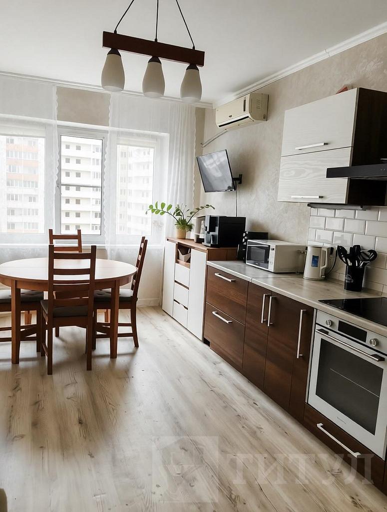 трехкомнатная квартираСуворовский, район Фото 1