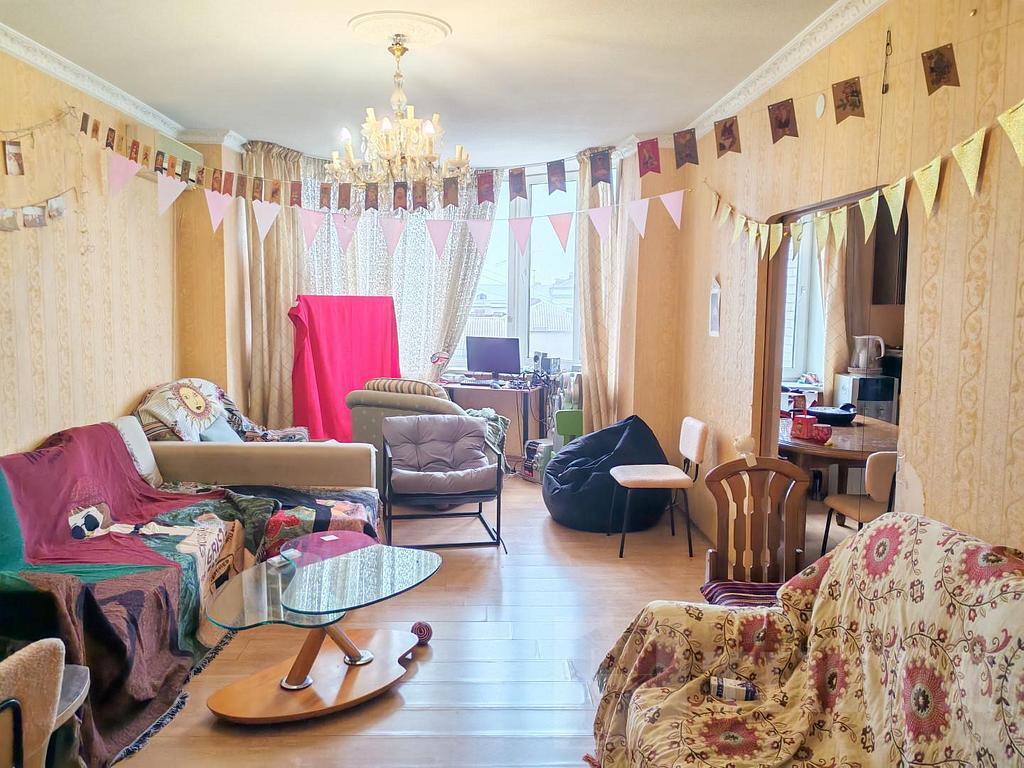 трехкомнатная квартира, район  Фото 1