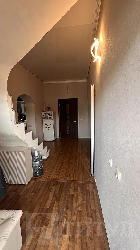 четырехкомнатный домрайон Фото 6