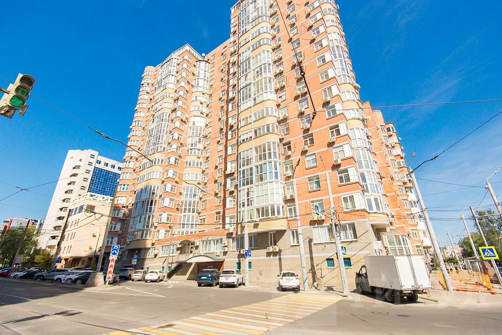 трехкомнатная квартира, район  Фото 1