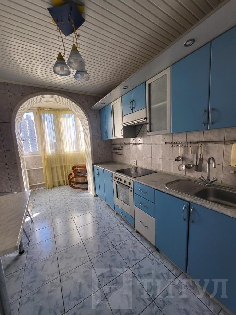 трехкомнатная квартира, район  Фото 2
