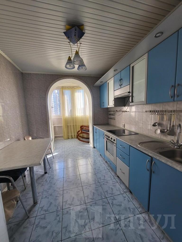 трехкомнатная квартира, район  Фото 1