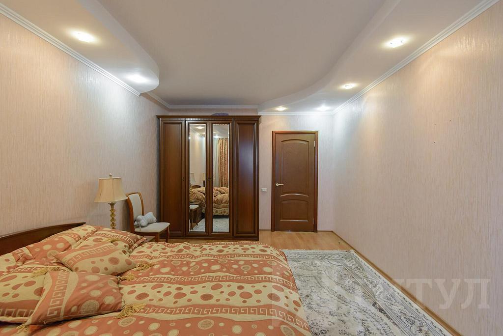 трехкомнатная квартираСЖМ, район Комарова Фото 95