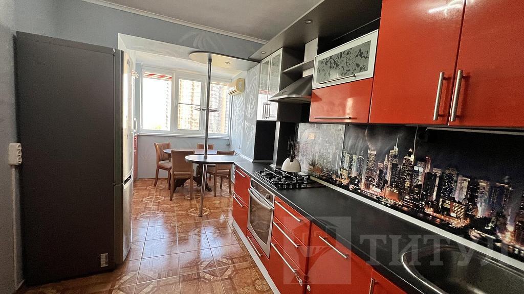трехкомнатная квартира, район  Фото 37